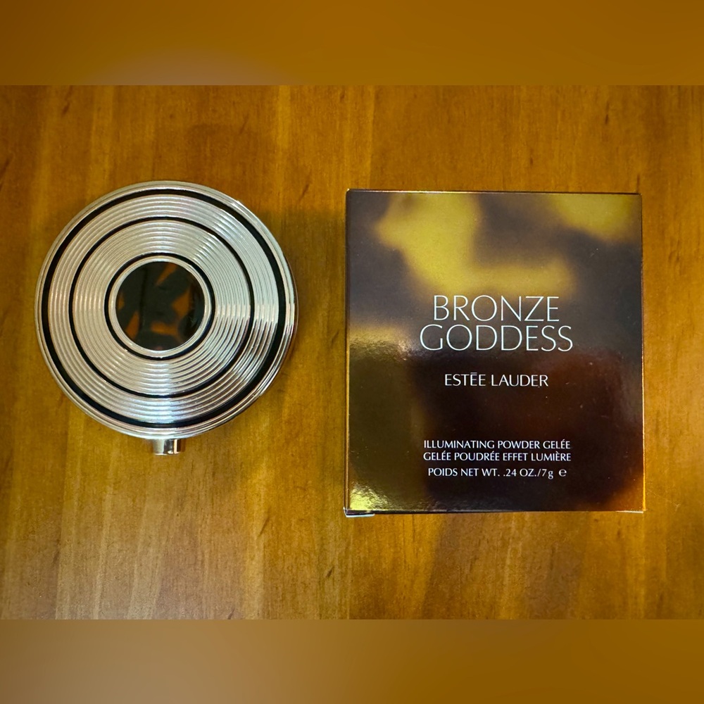 New Estée Lauder Bronze Goddess Illuminating Powder Gelee in 03 Mirage